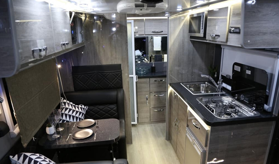 16 Foot 12 Foot Camper Trailer Hard Top Roof En Suite Bathroom Awning Kitchen Circuit System